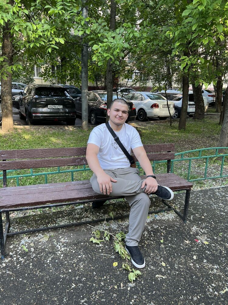  54309982  Mr Faba, 20 ,    