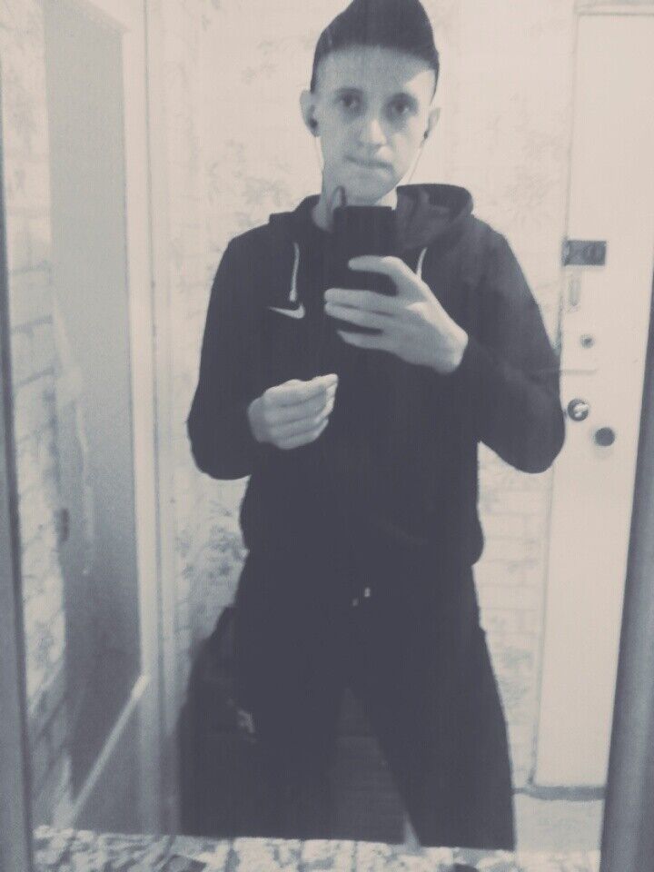  ,   Alex, 27 ,   