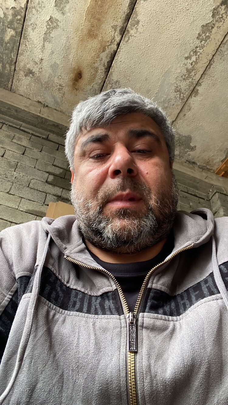  52044792  , 43 ,    
