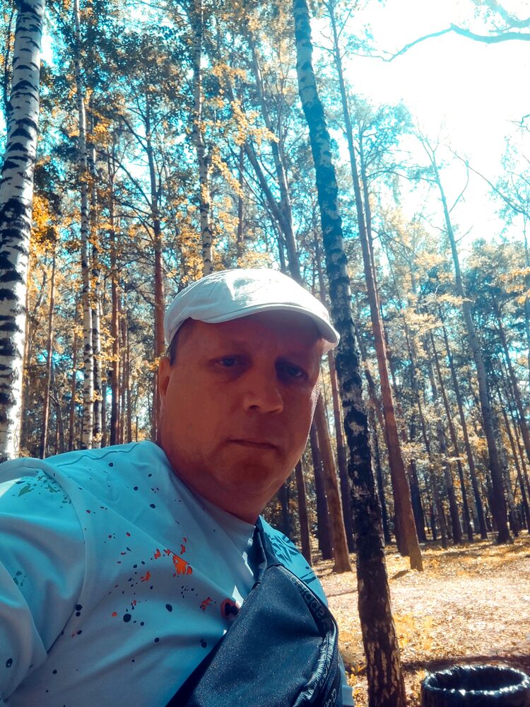  53086262  Slava, 42 ,    