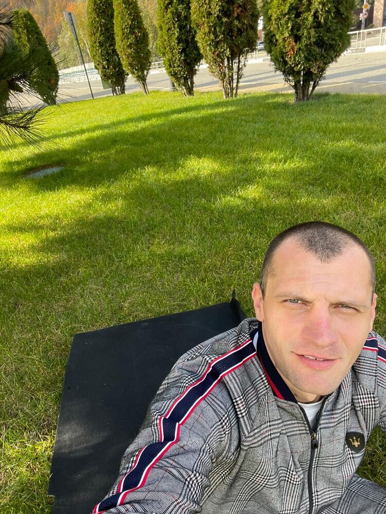  29476612  Sergey, 35 ,    
