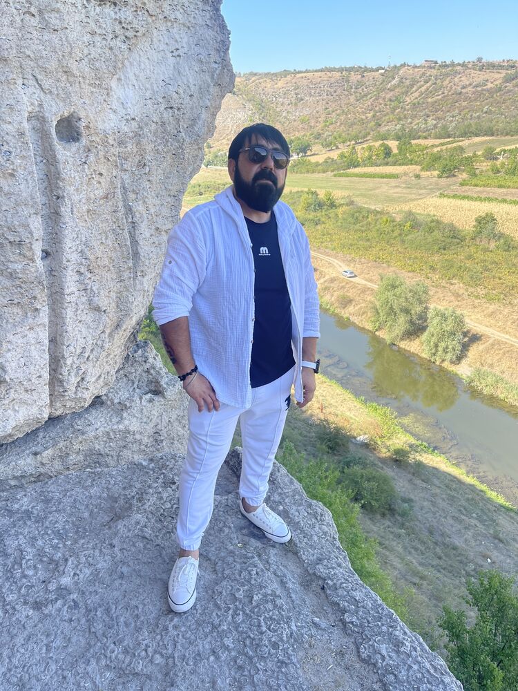  54265292  Mehman, 40 ,    