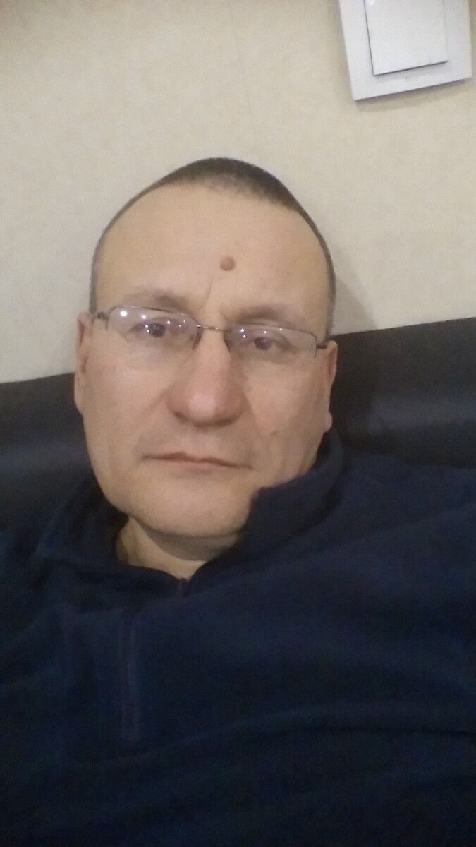  10918842  , 56 ,    