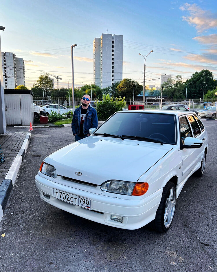  48584132  , 24 ,    