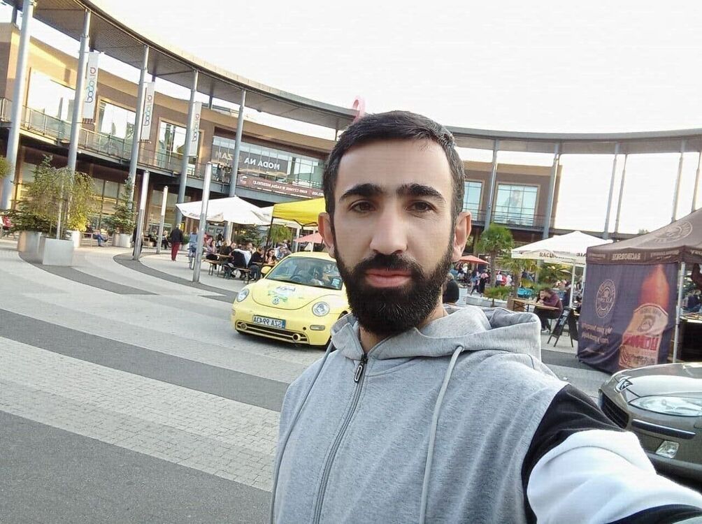  24070232  Sahib, 34 ,    