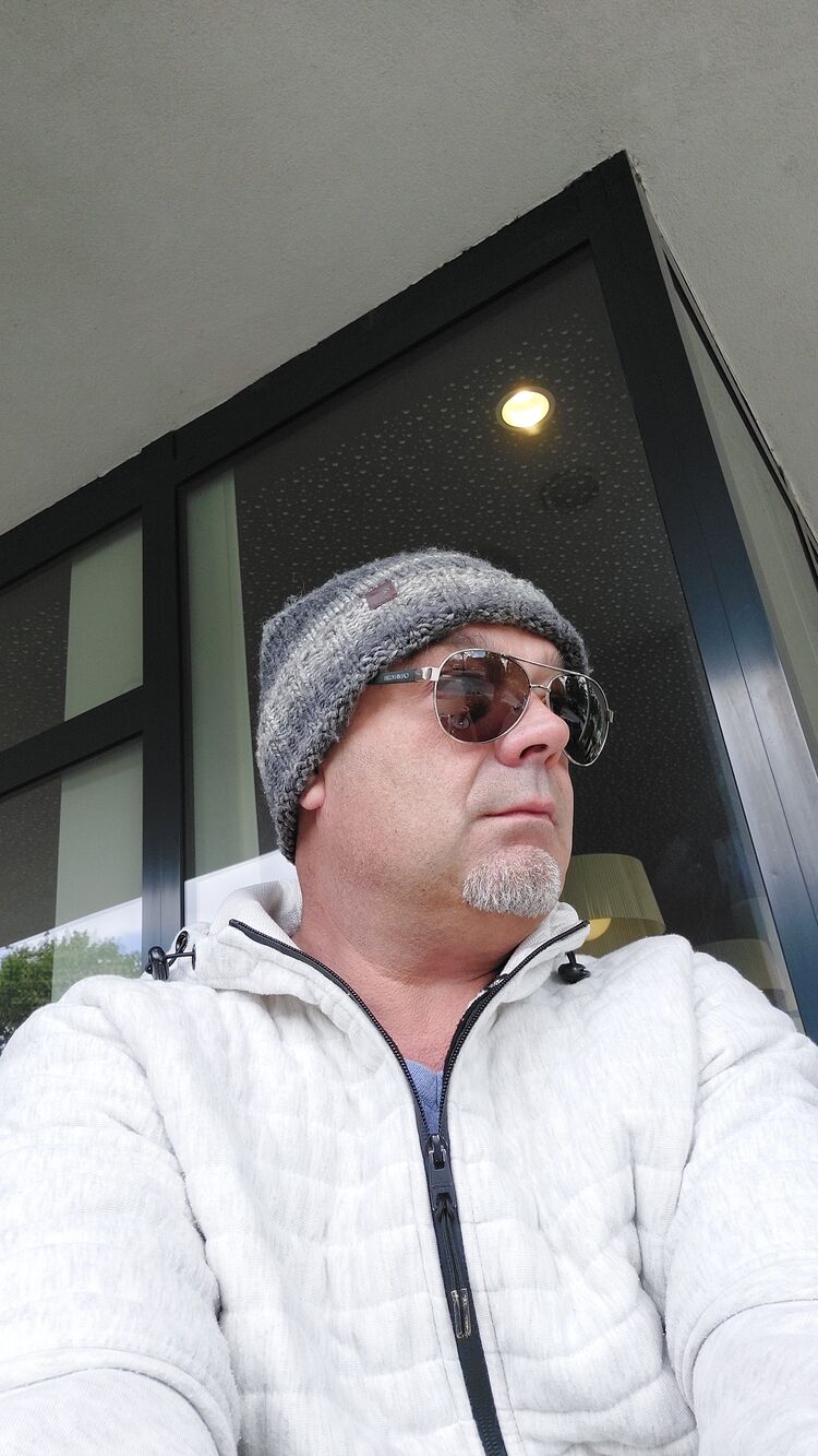  Jenbach,   Georgij, 50 ,   ,   , c , 