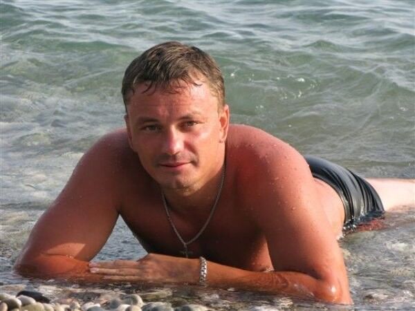  ,   M, 42 ,   
