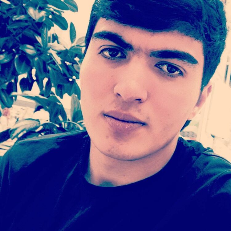  32452882  , 23 ,    