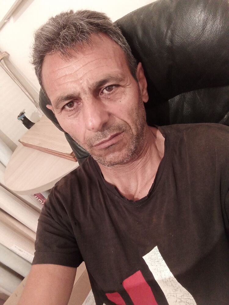  43592492  , 47 ,    