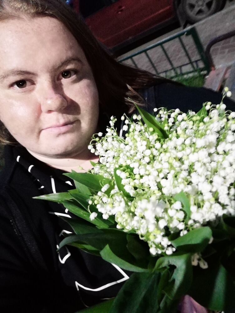  26715732  Kristina, 28 ,    