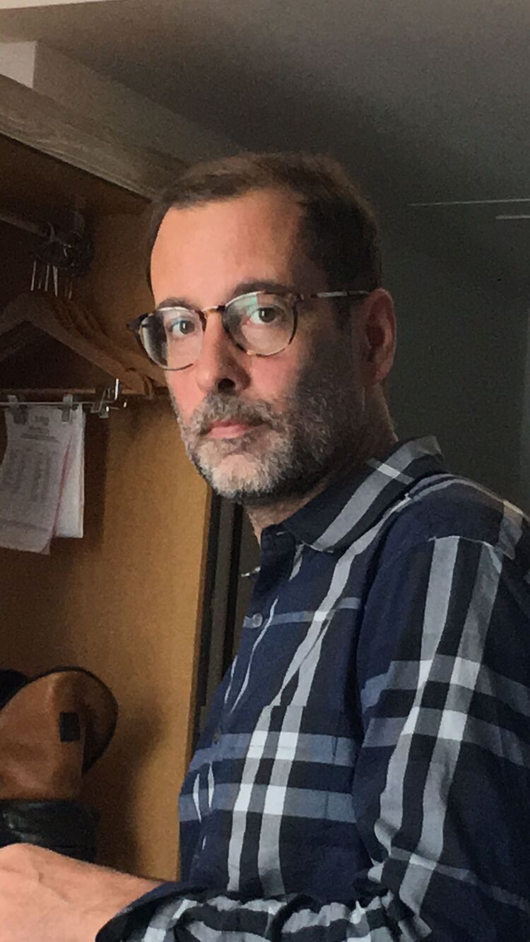  51267922  Michael, 52 ,    's-Gravendeel