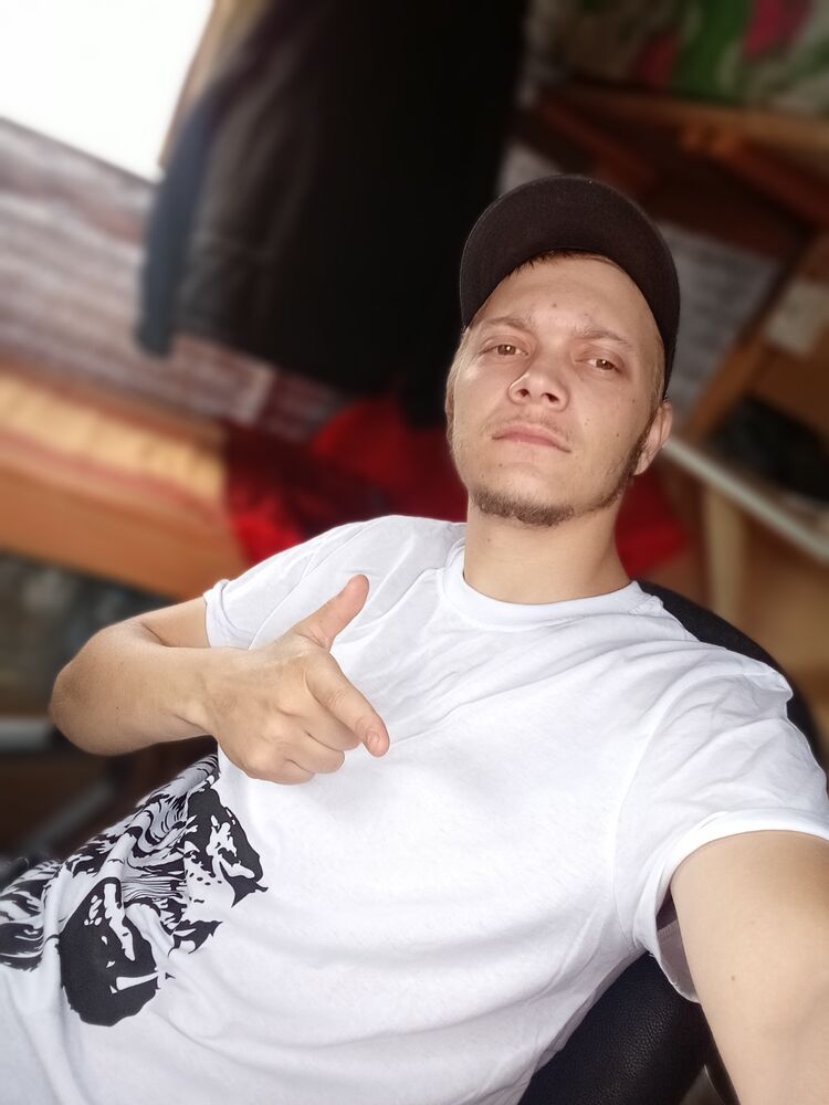  ,   Makc, 26 ,     , c 