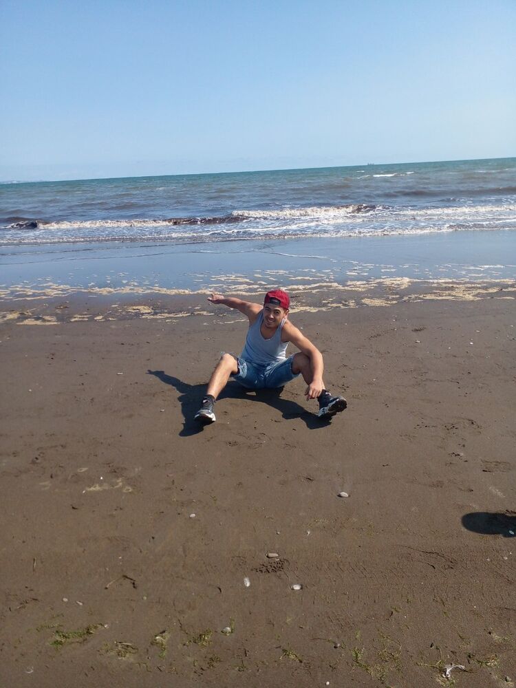  50599672  Alek, 27 ,    