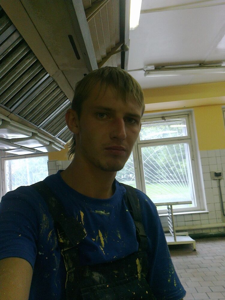  4522572  Andrey, 40 ,    