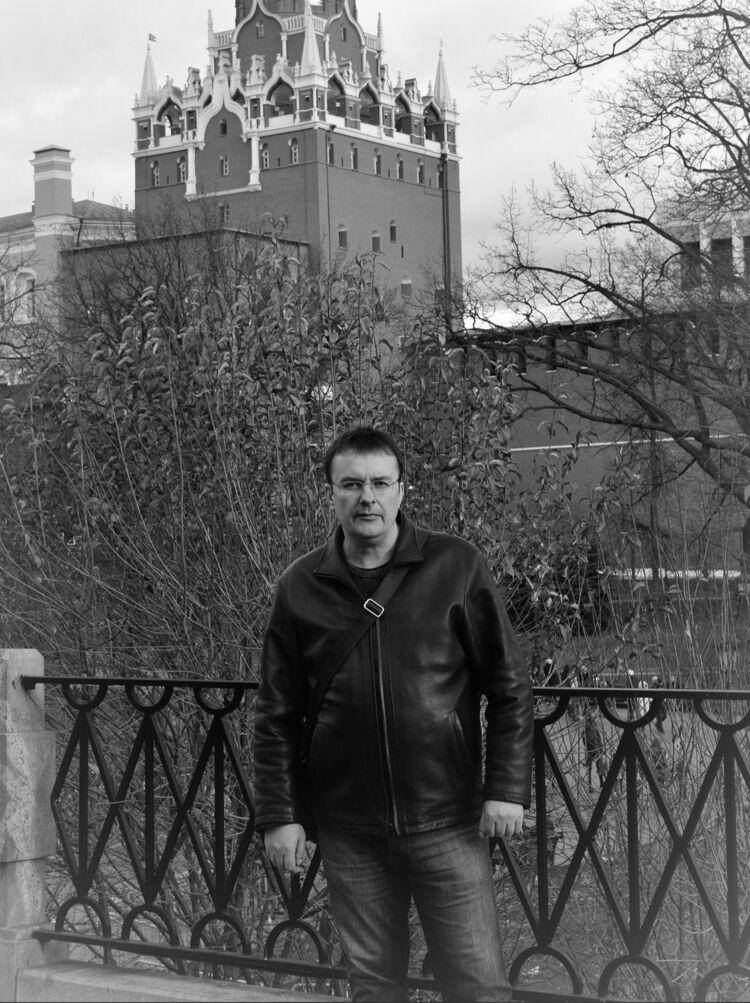  24559072  Oleg, 49 ,    
