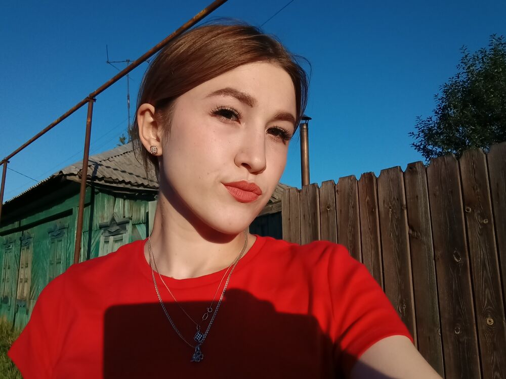  ,   Ksenia, 19 ,   ,   