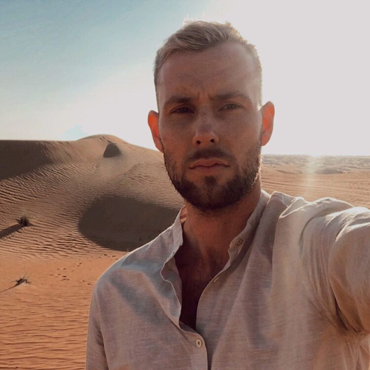  45069342  , 37 ,    --