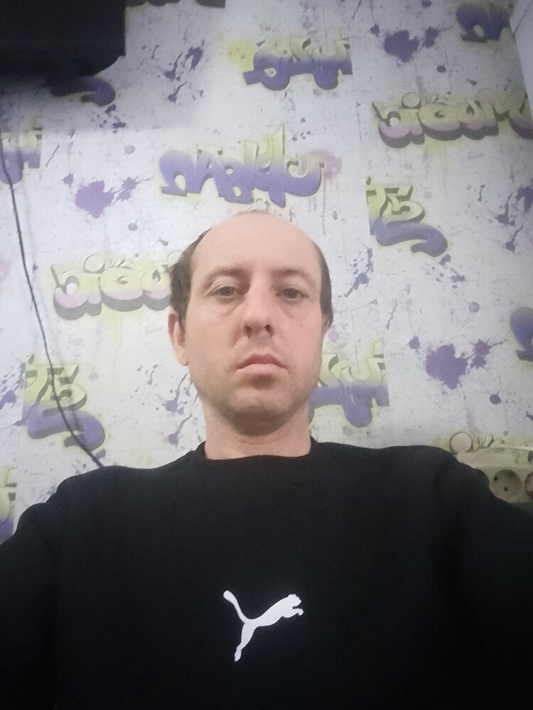  40574642  , 37 ,    
