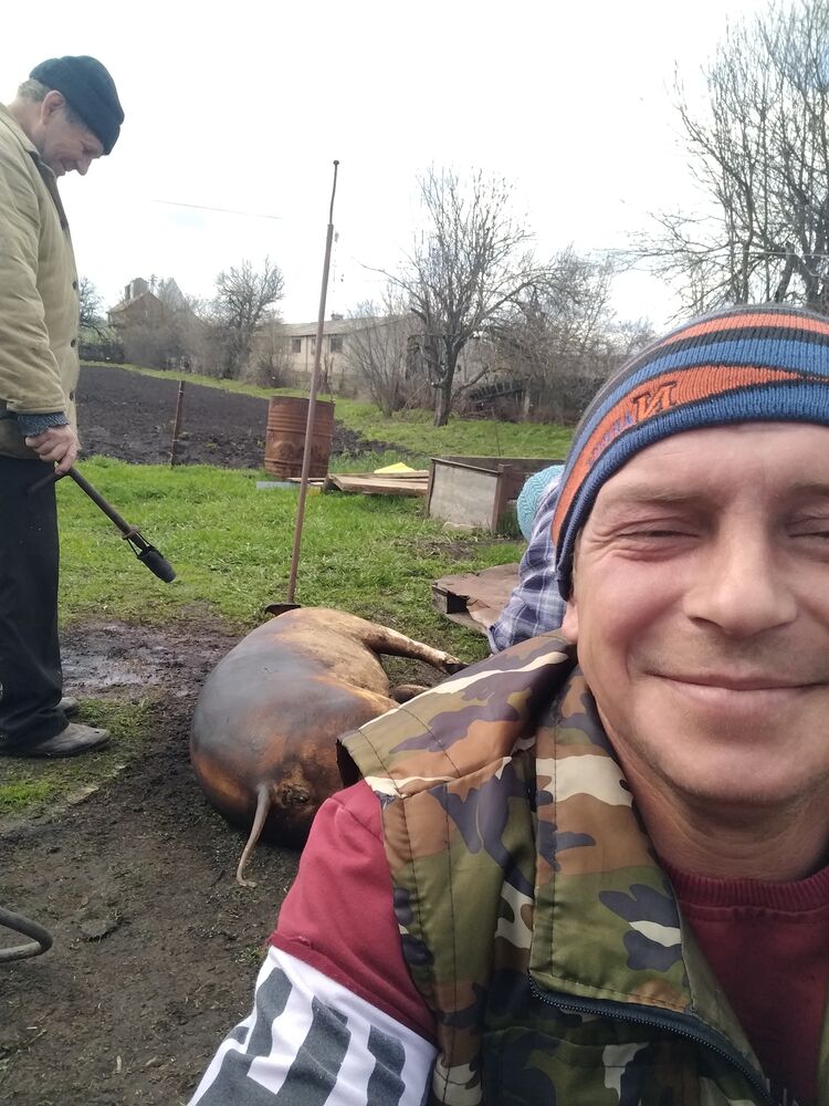  ,   Andrey, 40 ,   ,   