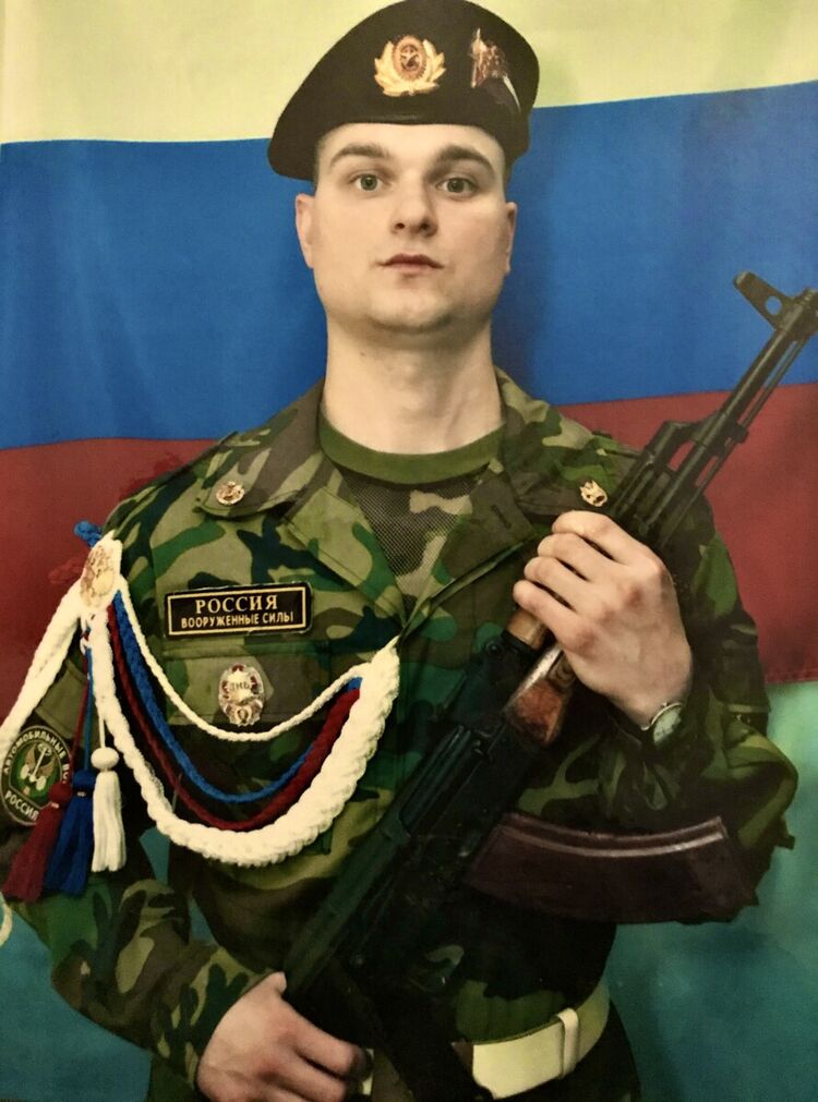 ���������� ������, ���� ������� Russel crOw, 36 ���, ������������ ��� ������, ����� � ���������, c�������� ���������