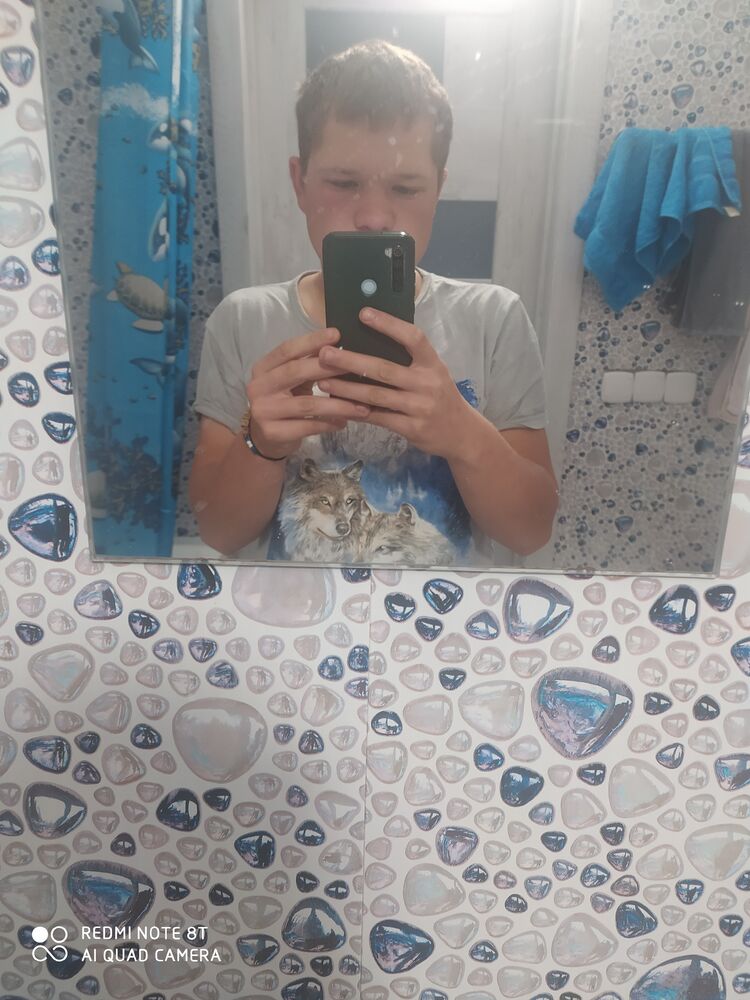  29734342  Ilya, 22 ,     