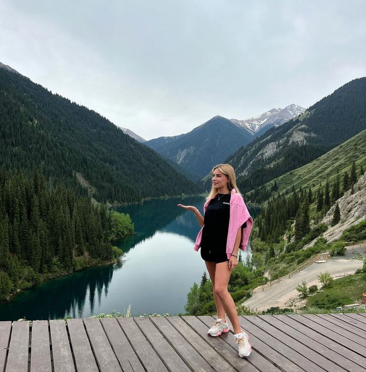  37704652  , 30 ,    --