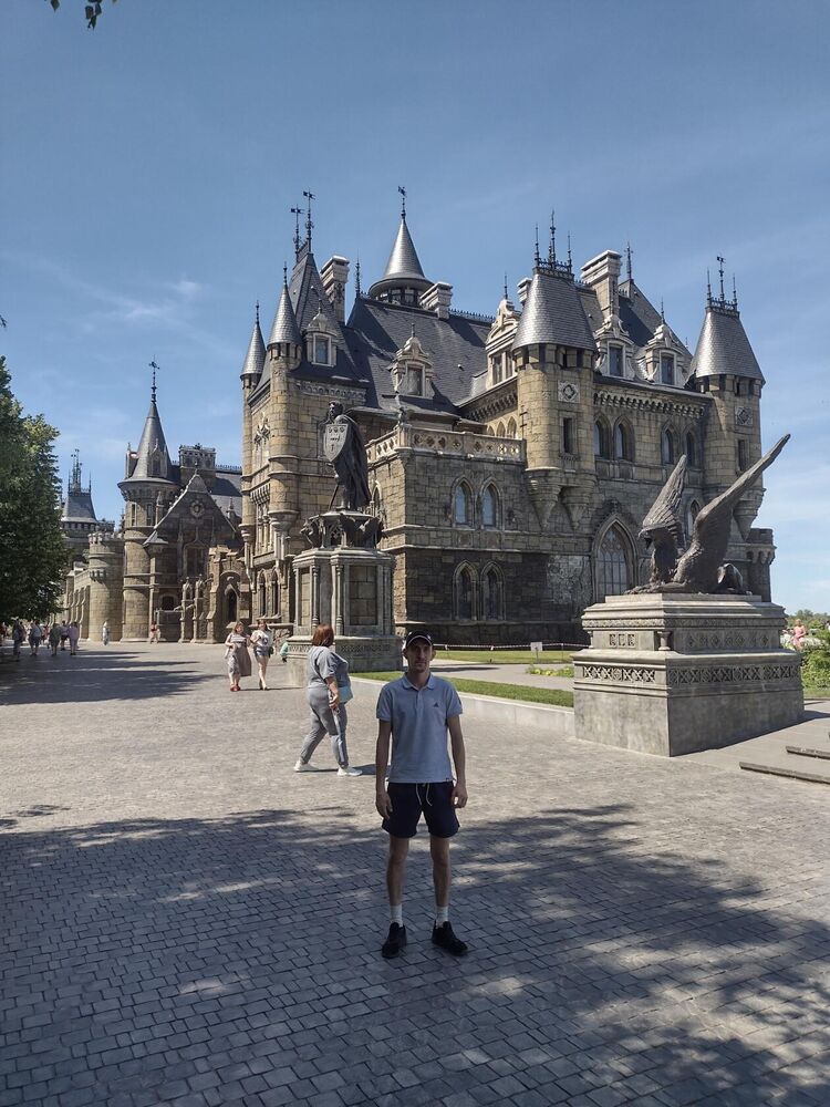  37304032  Denis, 39 ,    