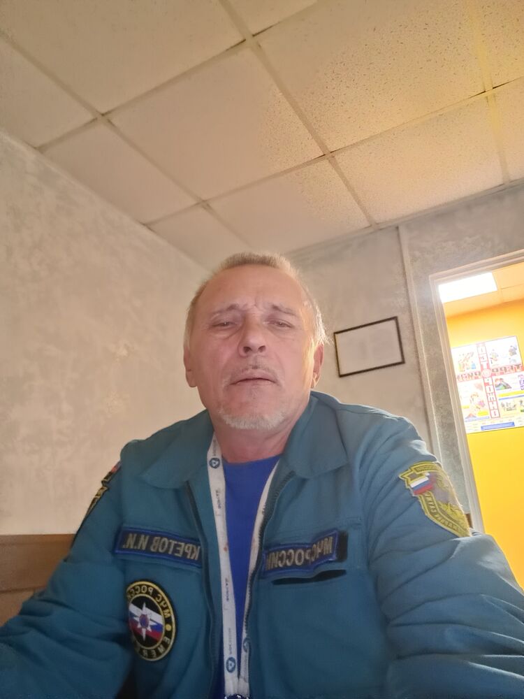  34572052  , 61 ,    