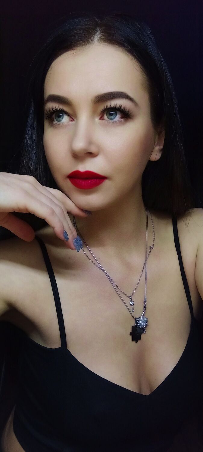  32245392  Anastasia, 32 ,     