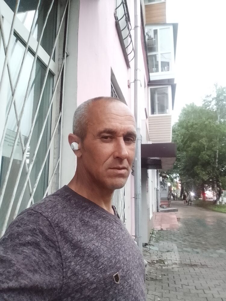  33558852  , 49 ,    