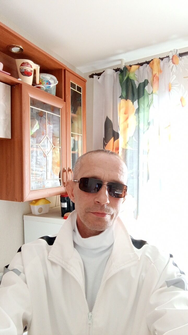  42806982  , 48 ,    