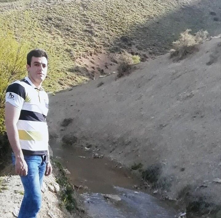  18283542  Mahmoud, 32 ,    