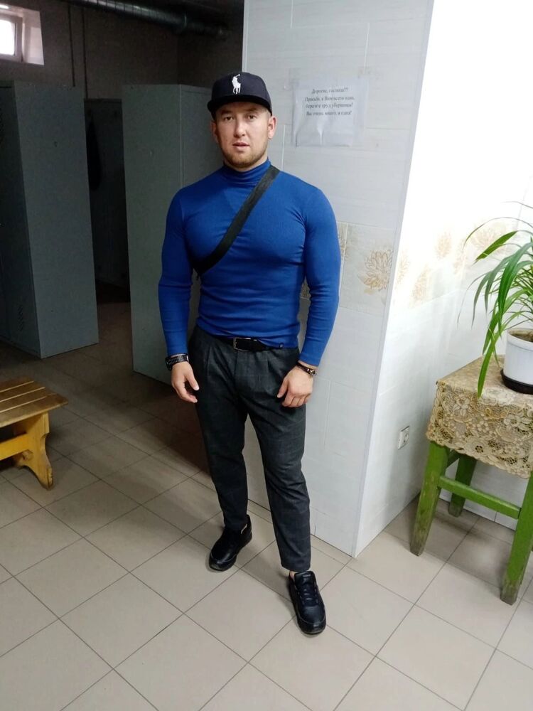  44268102  , 33 ,    
