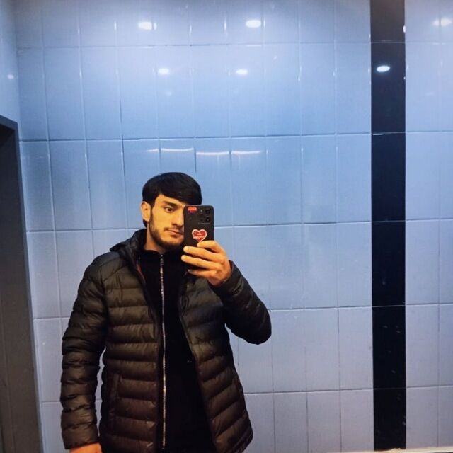  44379942  , 29 ,    
