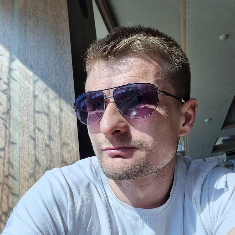  34607822  Ivan, 34 ,    