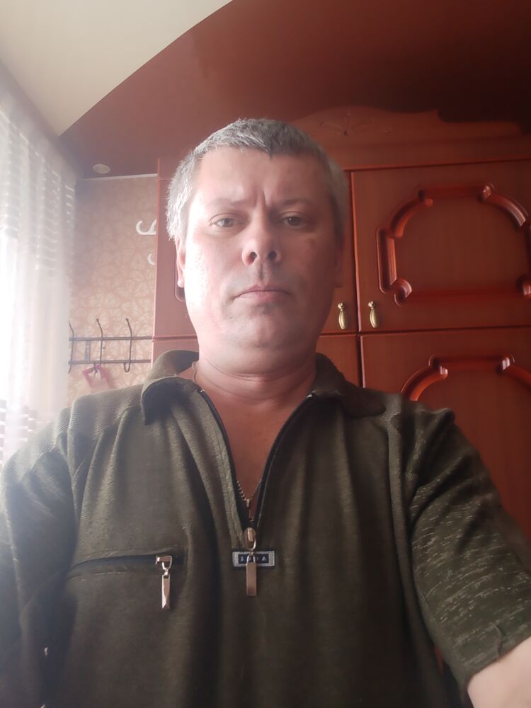  49880012  Anatolievih, 46 ,    