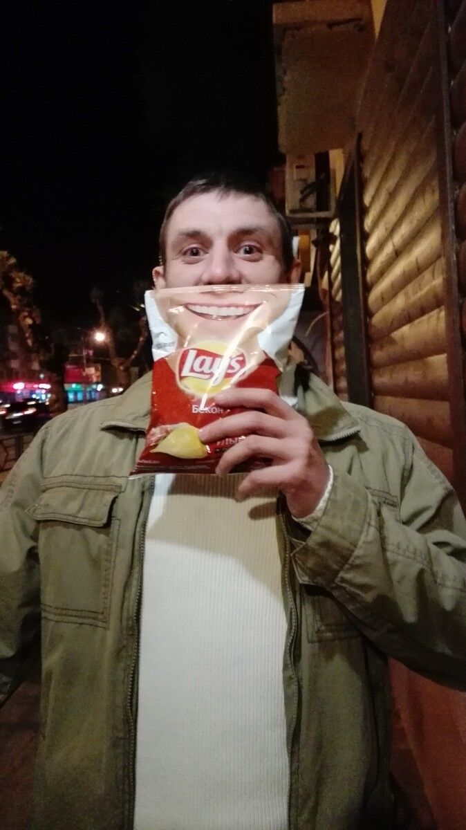  13715422  Anton, 41 ,    