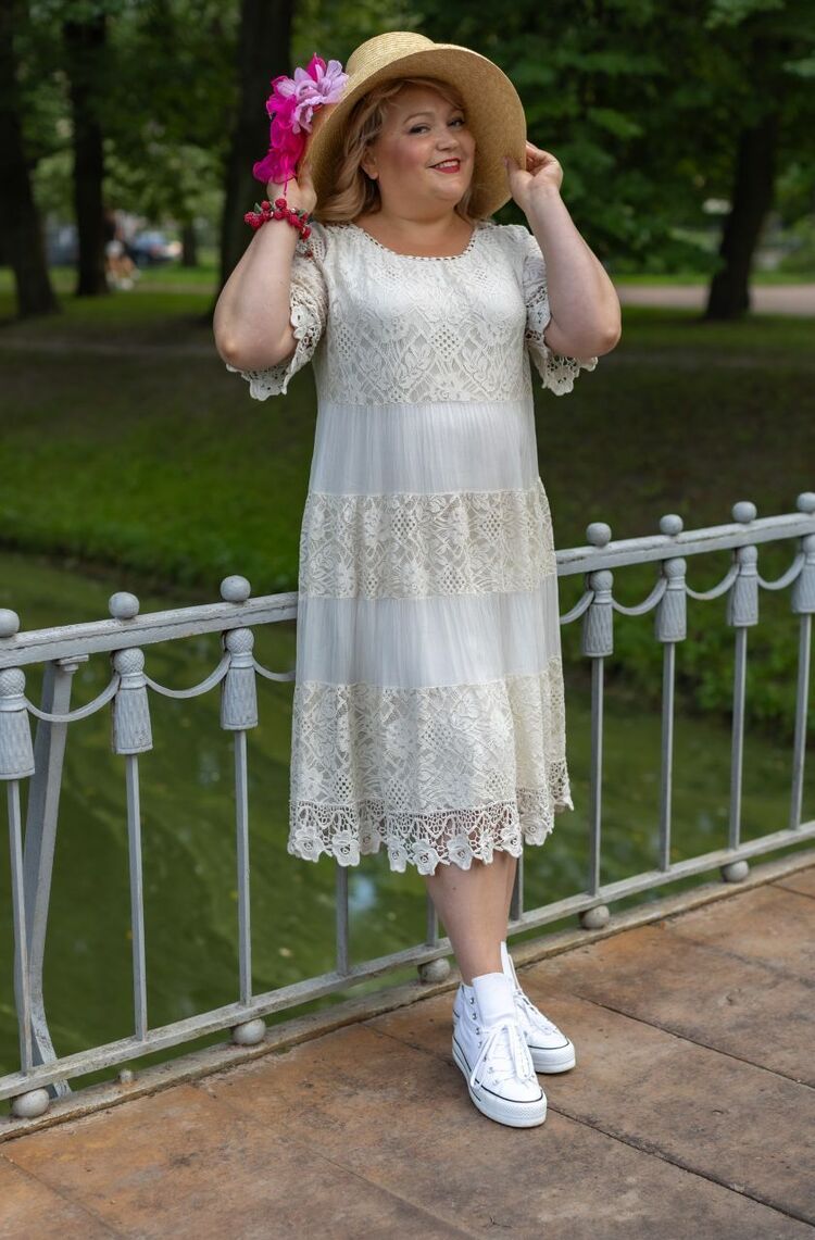  53742162  , 52 ,    -