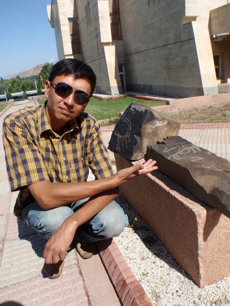  ,   Elnur, 43 ,   