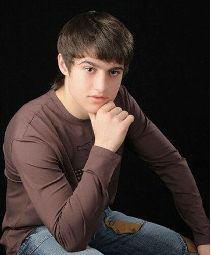  4294192  Ashot, 40 ,    