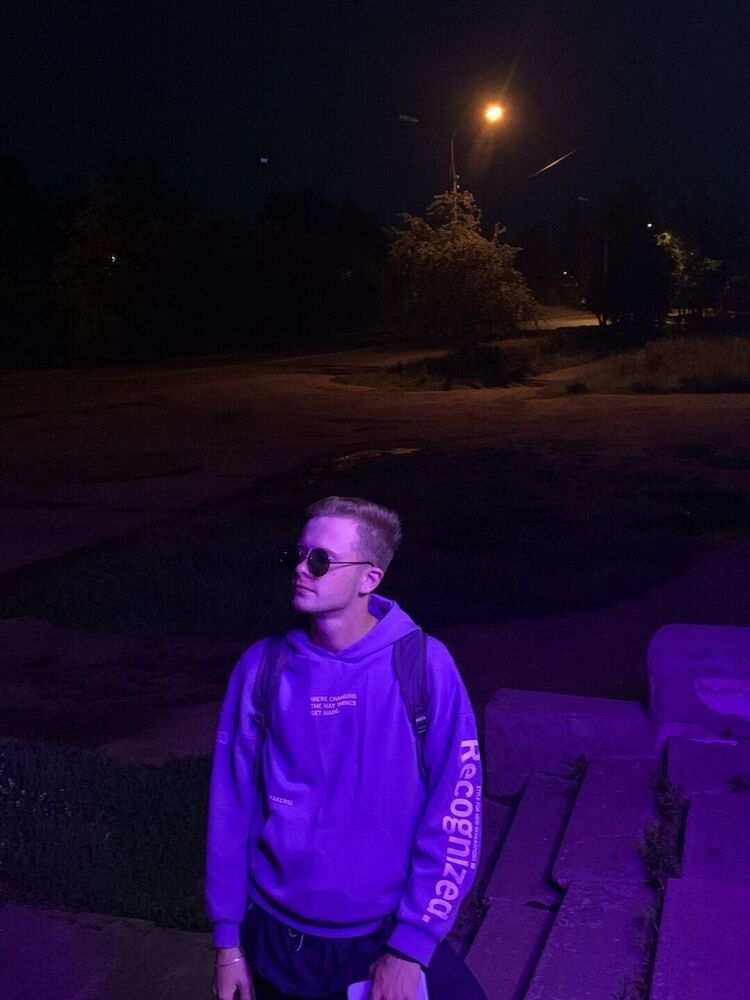  37419842  , 23 ,     