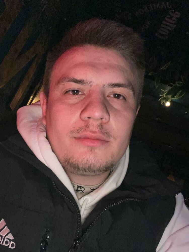  52490272  , 22 ,    