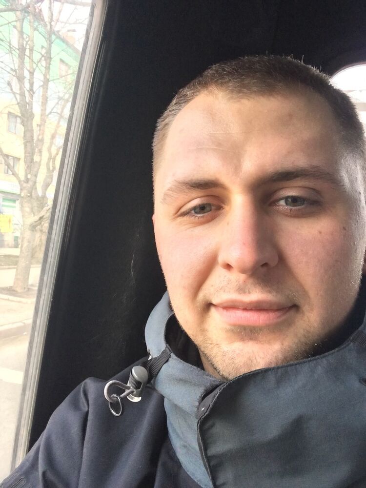   ,   Alexander, 32 ,   ,   , c 