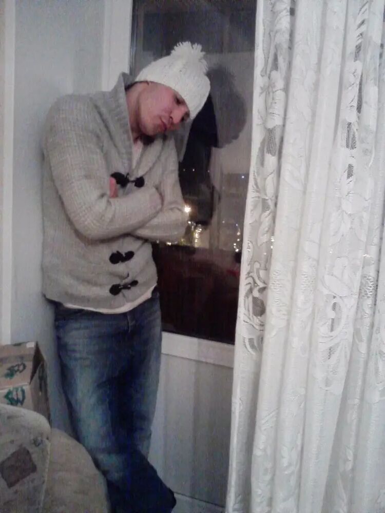   ,   Djon, 35 ,   ,   