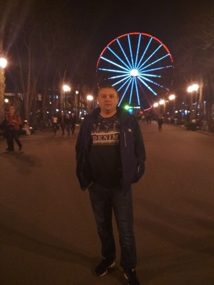  ,   Sergii, 40 ,   ,   , c 