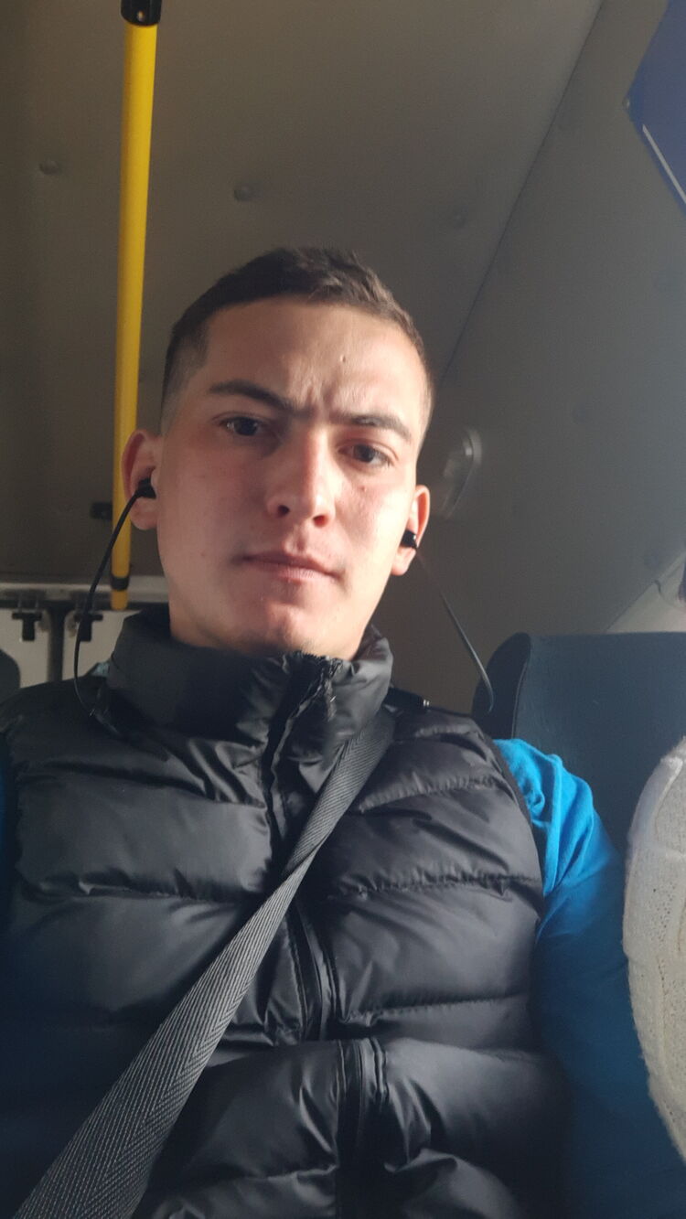  28045072  , 25 ,    