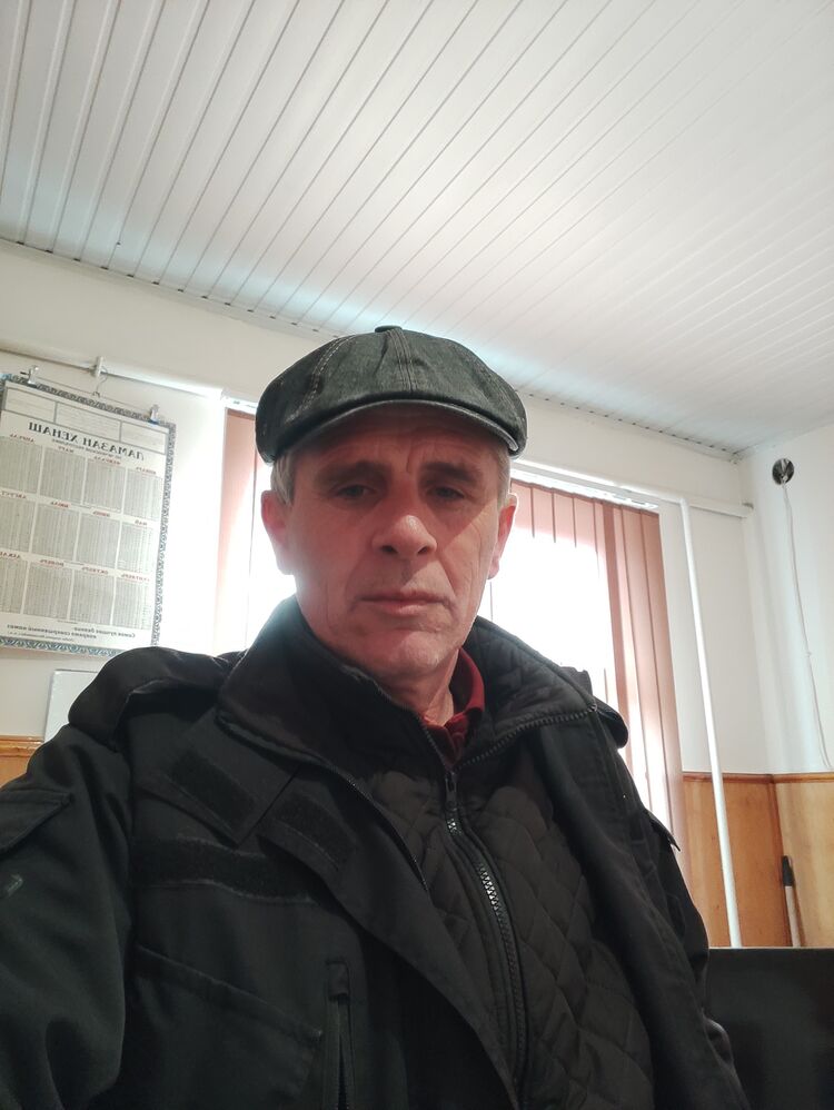  36496552  , 40 ,    