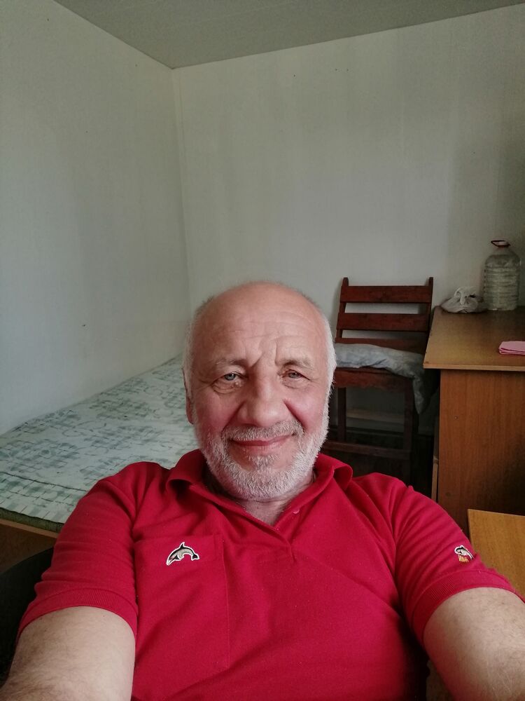  29718532  , 63 ,    