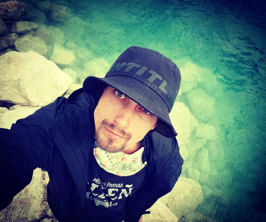  21251042  Aleksandr, 30 ,    Battipaglia