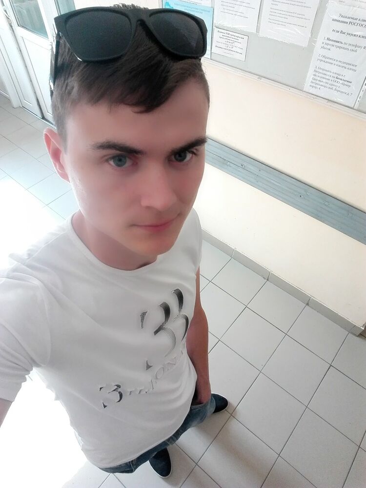  ,   Alex, 30 ,   ,   , c , 